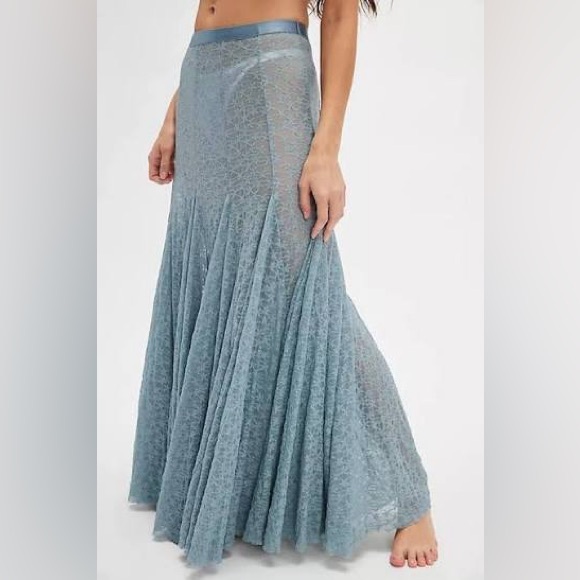 nwt free people kiss kiss half slip, size xs, citadel blue - Picture 5 of 6